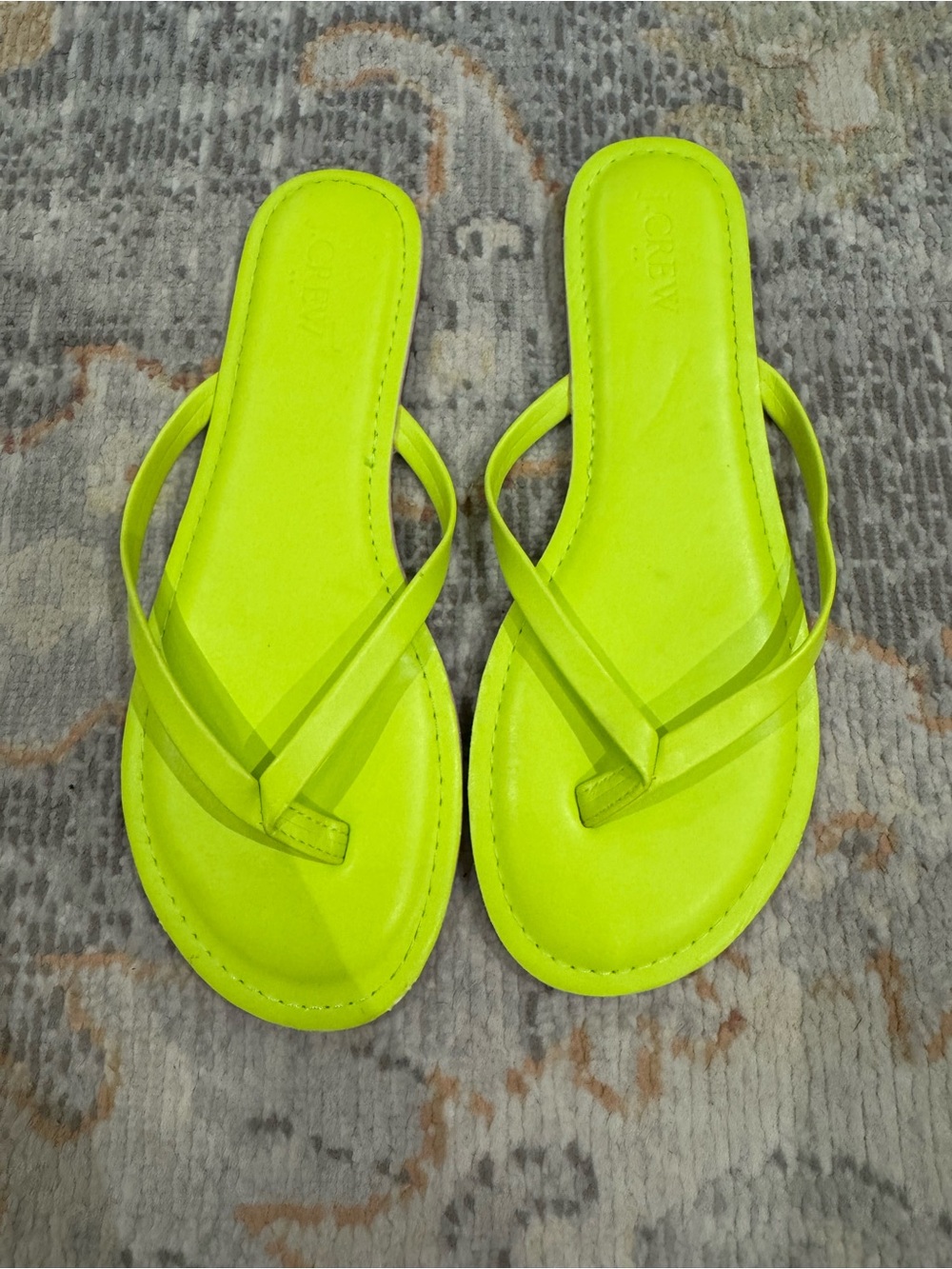 Women’s J.Crew Neon Yellow Lime Thong Flip Flop Sandals Size 7